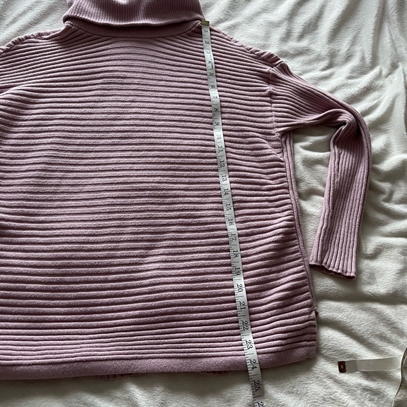 Chico’s soft rose ribbed sweater. size 1. Small 8. Cowl neck with slits on sides - Picture 9 of 10